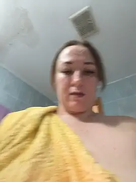 Chatroom XXX en direct de YourSweetRi