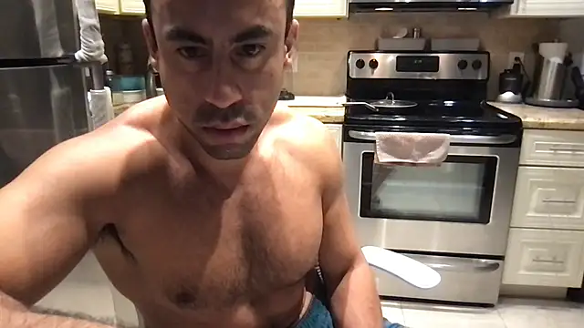 BigGuyMuscle's Live XXX Chat