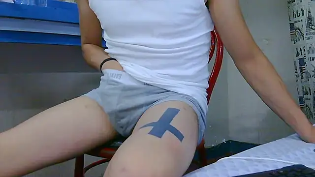 XXX chat uživo modela Latinopervs