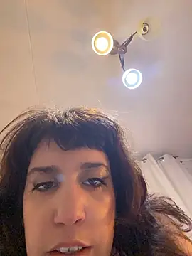gattasromanxxe's Live XXX Chat