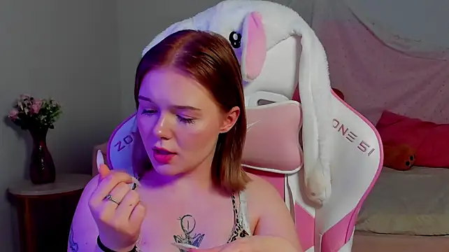 ElinaVale's Live XXX Chat