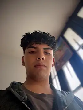 Chat +18 de Kairoo_ ao vivo