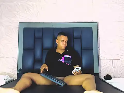 Онлайн чат XXX Papi_95