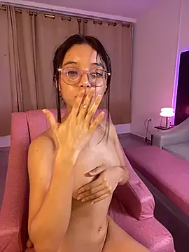 Chatroom XXX en direct de shiora_nova