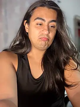 _Dylan_7 XXX чат на живо