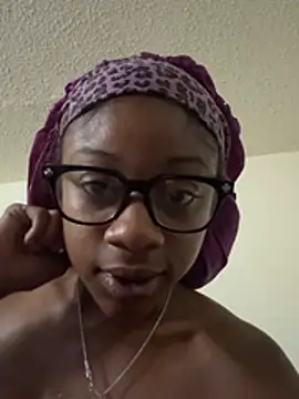petiteshii's Webcam Show