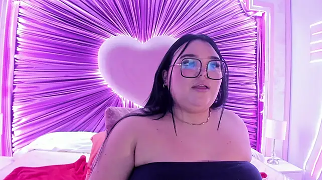 Lushi_Love Chat XXX live