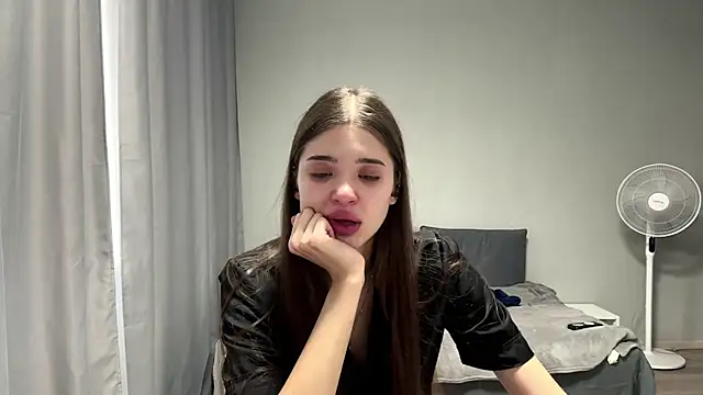 Chat +18 de NicolleBarreto ao vivo