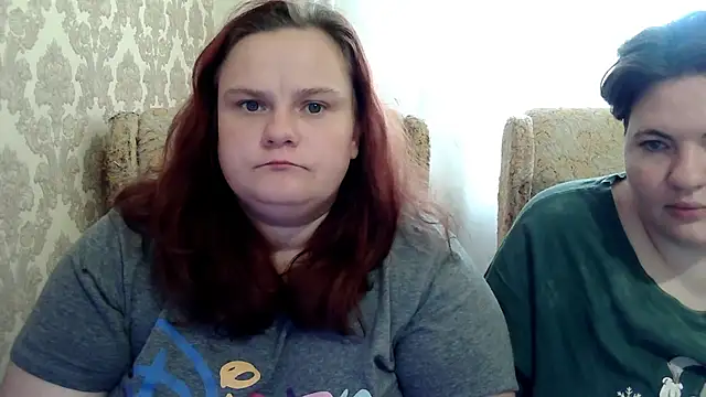 MilaXHelen Chat XXX in diretta
