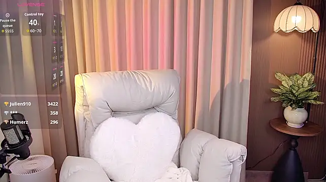 Czat XXX na żywo – Qing-20