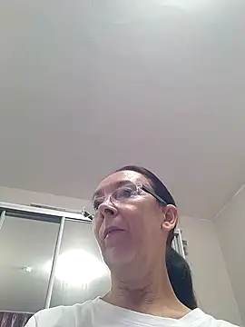 Онлайн чат XXX Celine_Faer1