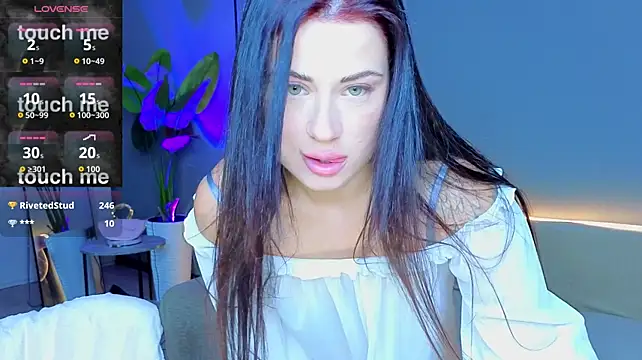 Emma__Chase Adlı Modelin Canlı XXX Sohbeti