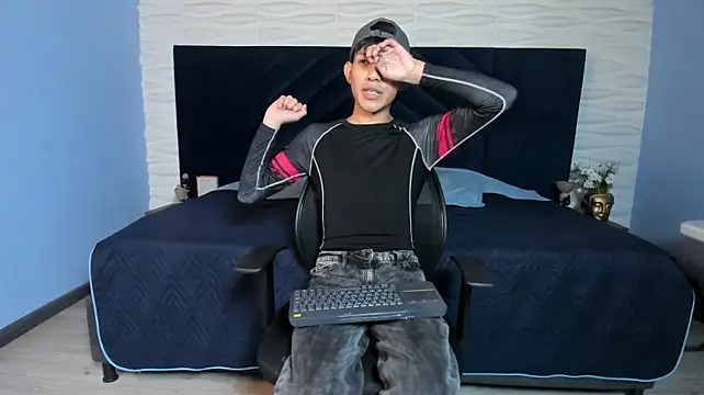 Chat XXX ao vivo de Pierre_Leroy_