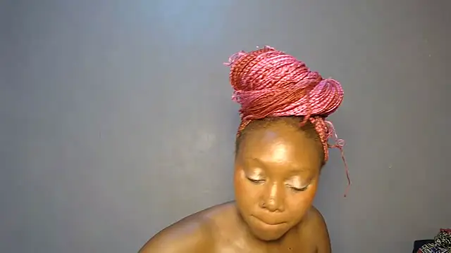 Chat XXX en directo de SpicyMackenzie22