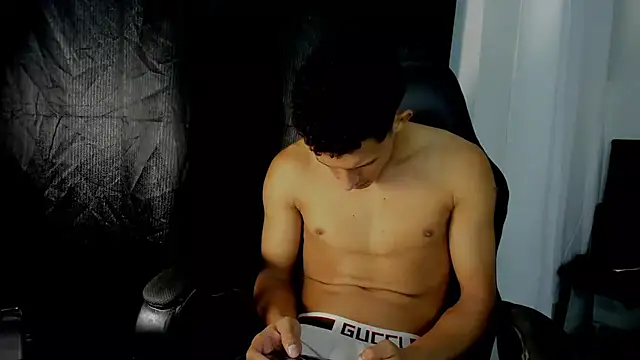 Chat +18 de master_badboy ao vivo