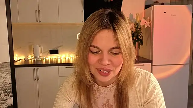 SunTaliaStar's Live Chat Room