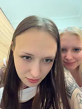 Chatroom XXX en direct de EliteBitch