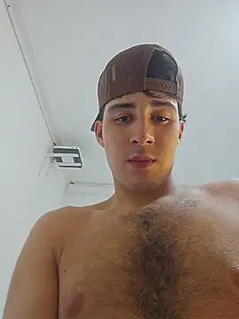 sam_vitali's Live Chat Room