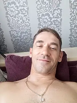 FreeRider111 Live XXX-Chat