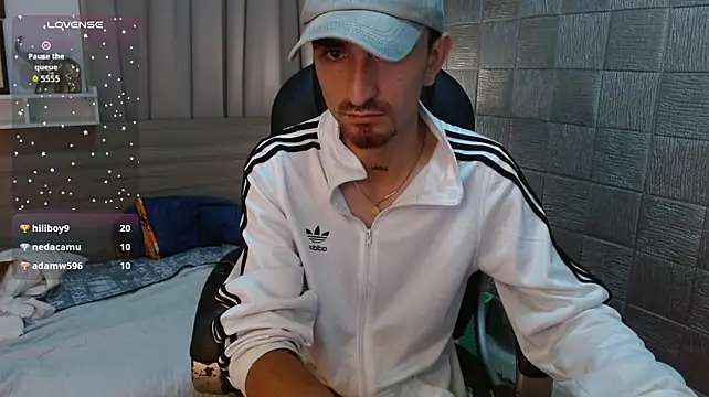 MykeCastlen Live XXX chat
