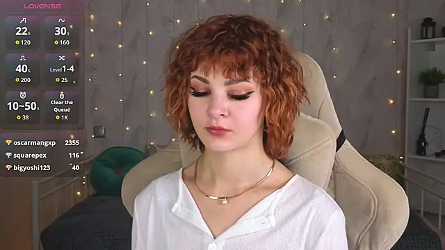 Chat XXX en directo de Kira__Fluffy