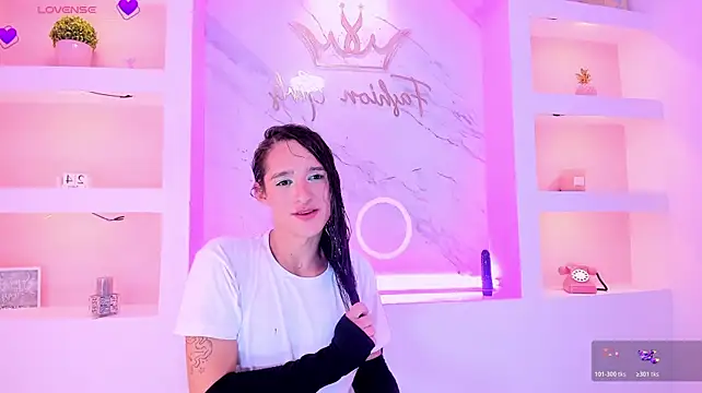 Czat XXX na żywo – CandyDance1_