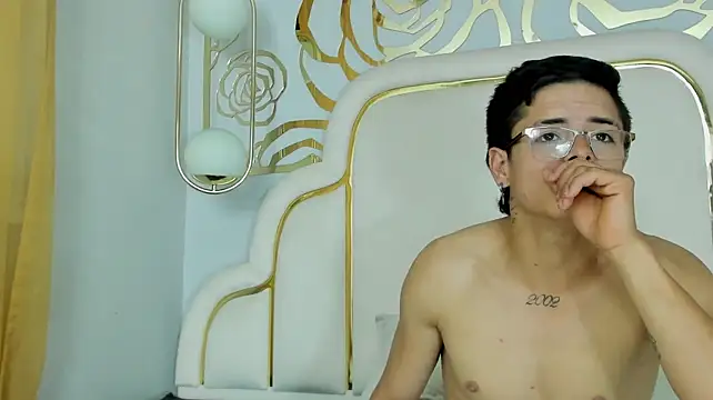 Czat XXX na żywo – midnightlust_vc