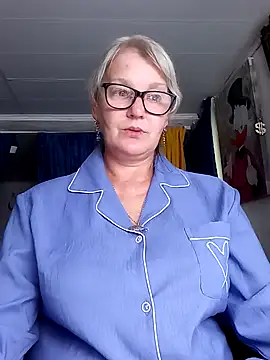 irinamaux live XXX chat