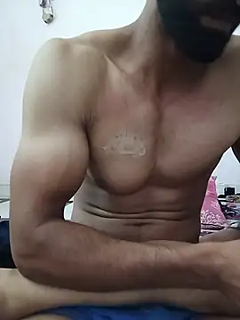 Naughty-Romeo Show in webcam