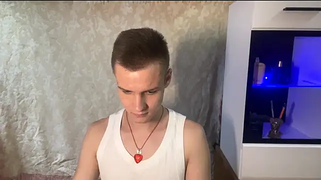XXX chat uživo modela BigBabyMax