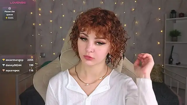 Kira__Fluffy's Live XXX Chat