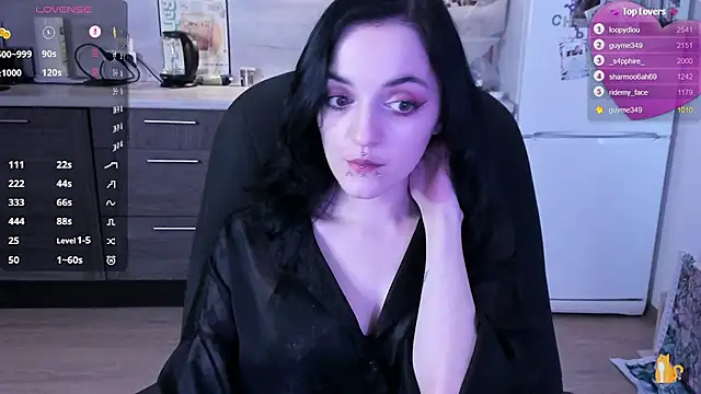 lina__tyaaan's Live XXX Chat