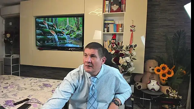 SpartacusDaddy48 XXX чат на живо