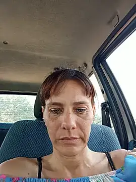 Zingara83 Show in webcam