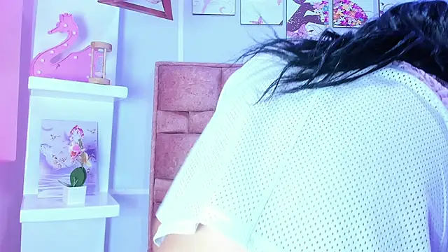 צ'אט XXX בשידור חי של evelyn_noa