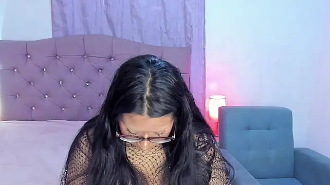 Latinabombsheell Chat XXX live