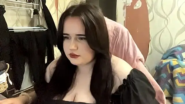 EmiliaBackup's Live Chat Room