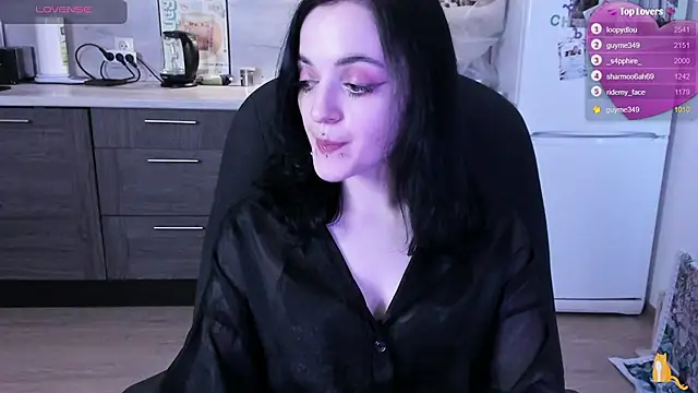 Онлайн чат XXX lina__tyaaan