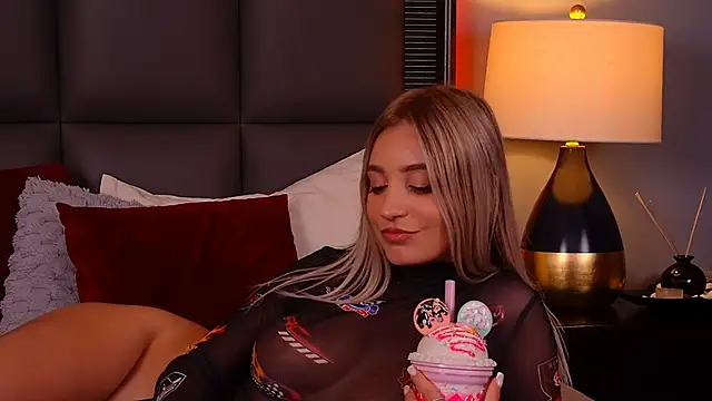 Czat XXX na żywo – Ivy_Noirr