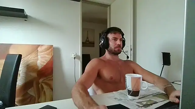 XXX chat uživo modela alpha-hunk