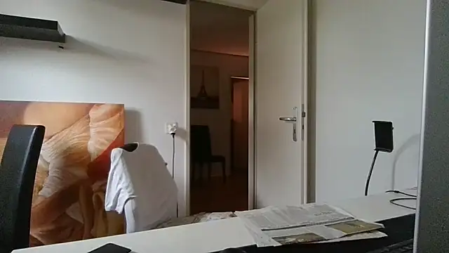 alpha-hunk Chat XXX live