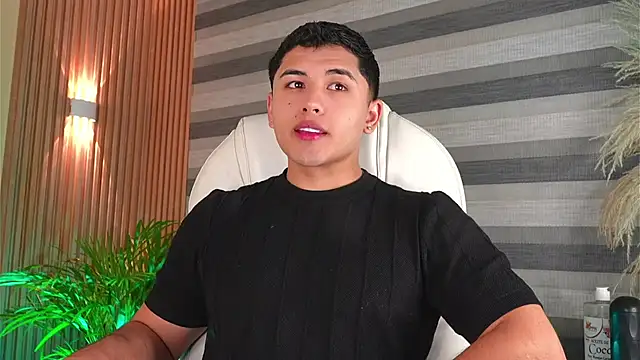 MatiasKorn Chat XXX in diretta