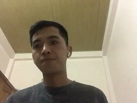 Thichchoitran86 网络视讯表演