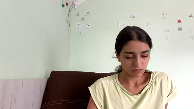 Annthebest Adlı Modelin Canlı XXX Sohbeti