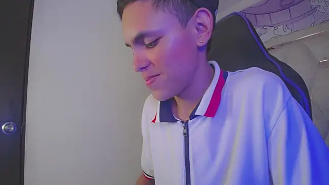 Asher_athlets élő XXX-chatje