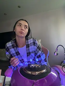 Czat XXX na żywo – HoTMiA666