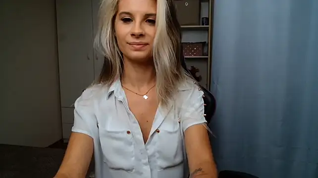 Czat XXX na żywo – KristineGlow