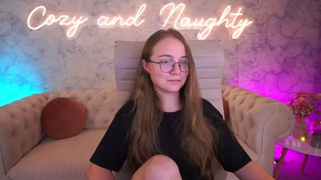ArrinaWairr's Live XXX Chat