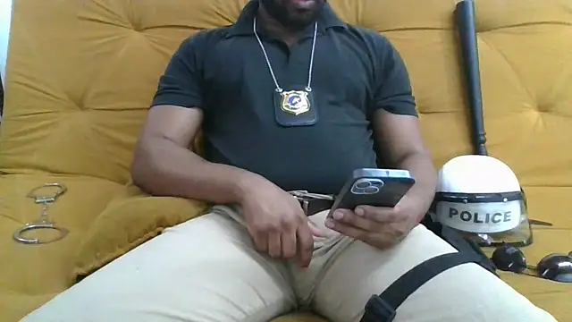 POLICEOFFICERTONY Chat XXX in diretta