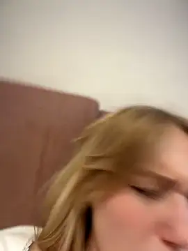 NikaMur Adlı Modelin Canlı XXX Sohbeti